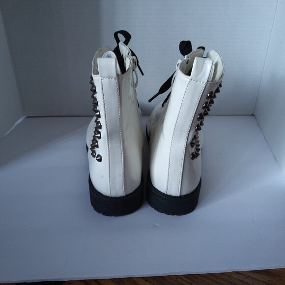 WHITE PATENT LEATHER TIE UP COMBAT BOOTS - Picture 3 of 6